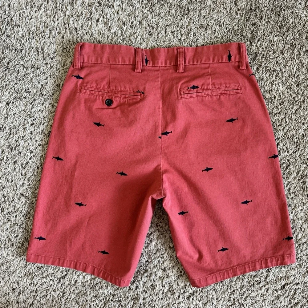 Old Navy Ultimate Slim Shorts 30 Red‎ Shark Print Chino Casual Summer